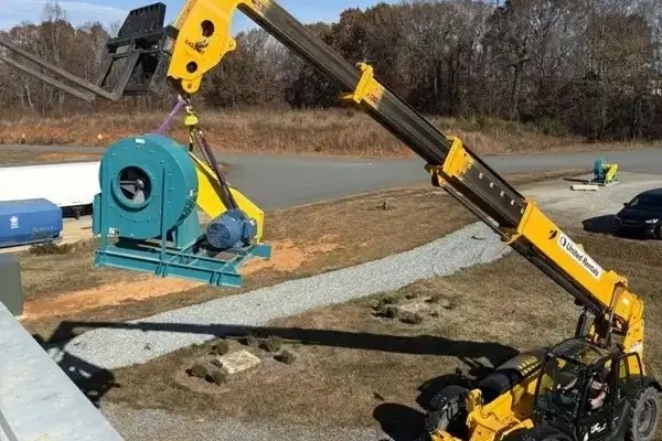 crane moving shredder
